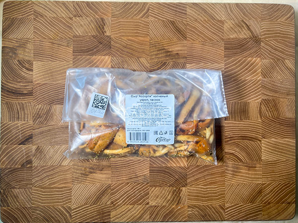 Сыр 150 гр ГОРНЫЙ СЫРОВАР (Ассорти копчёный с укропом и чесноком) в Видном