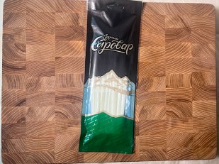 Сурские (ПШЕНИЧНЫЕ) Тайский перчик (100 гр): Сыр 60 гр ГОРНЫЙ СЫРОВАР (Балыковый)