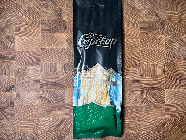 Сыр 60 гр ГОРНЫЙ СЫРОВАР (Паутинка копчёная) в Видном