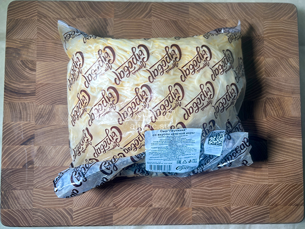 Сыр 1 кг ГОРНЫЙ СЫРОВАР (Паутинка со вкусом красной икры) в Видном